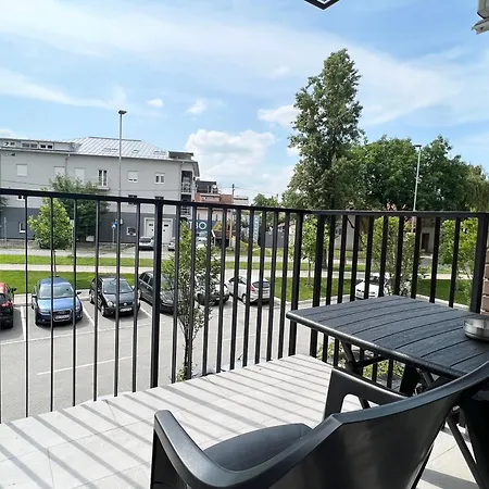 Apartment Delete 5 - Zemunske Kapije Belgrade